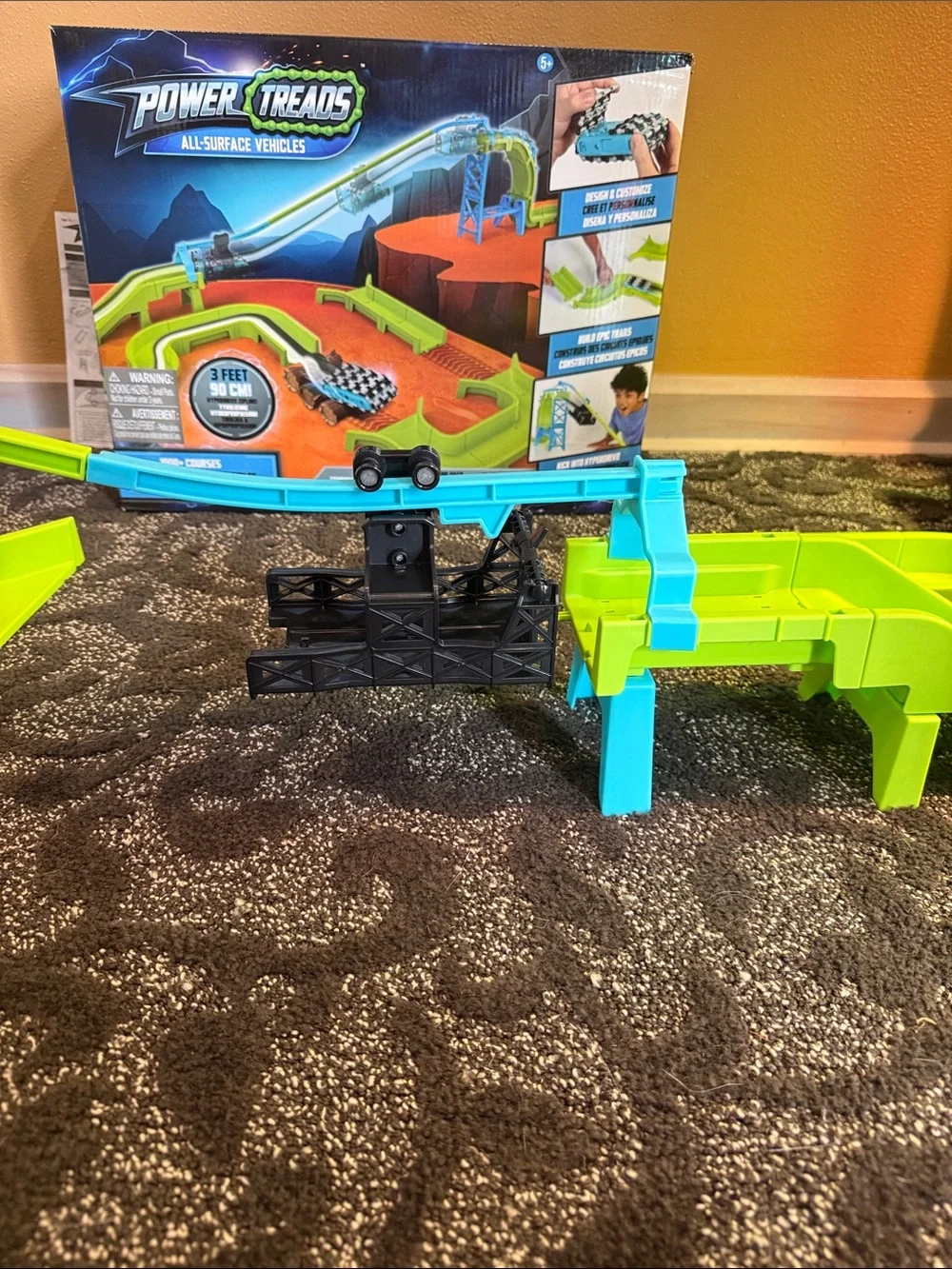 WowWee Power Treads Hyperdrive Zipline Car Set – Race Track Playset